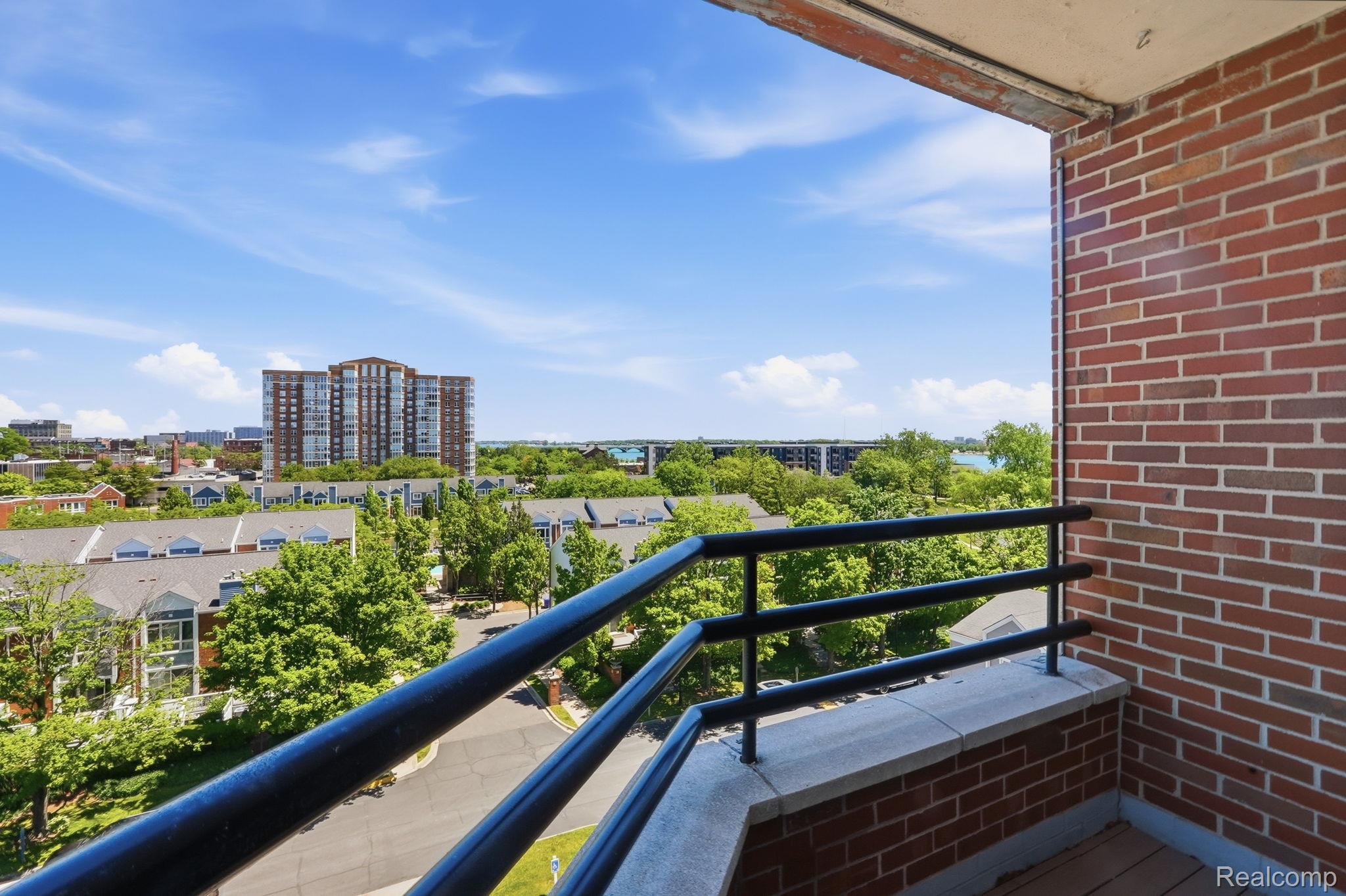 3320 Spinnaker Lane 7A