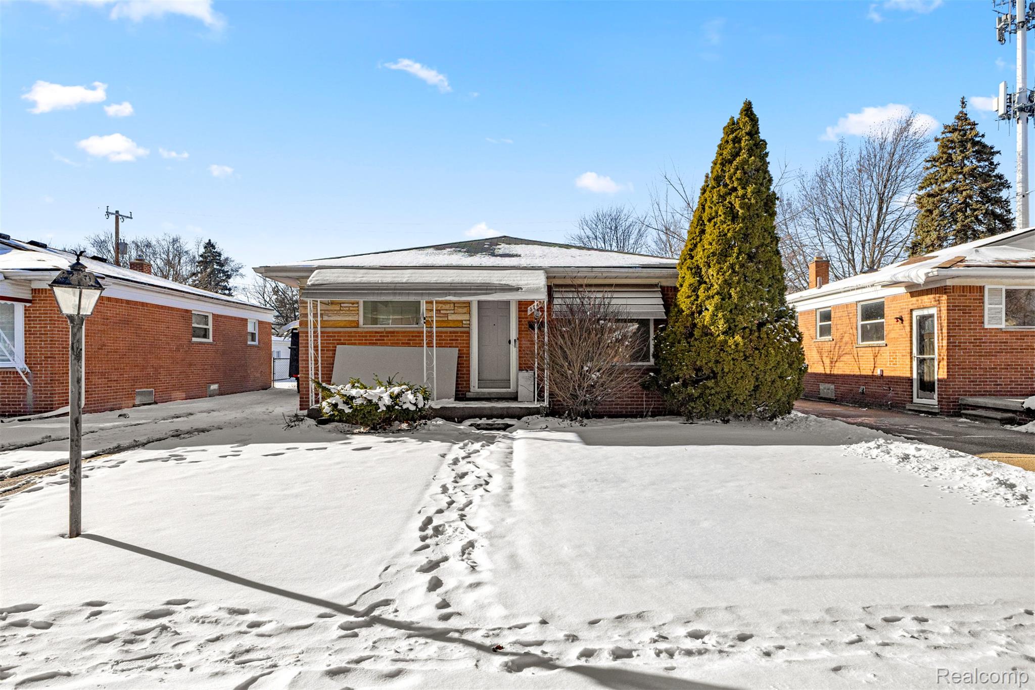 5949 N Lafayette Street