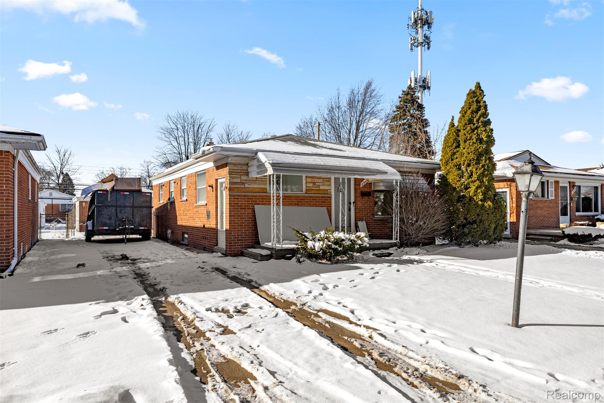 5949 N Lafayette Street