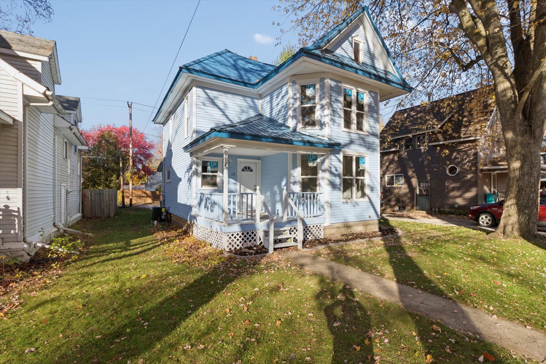 117 E Wright Avenue