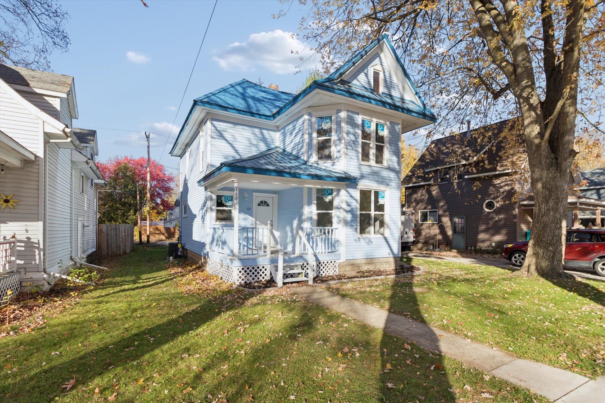 117 E Wright Avenue