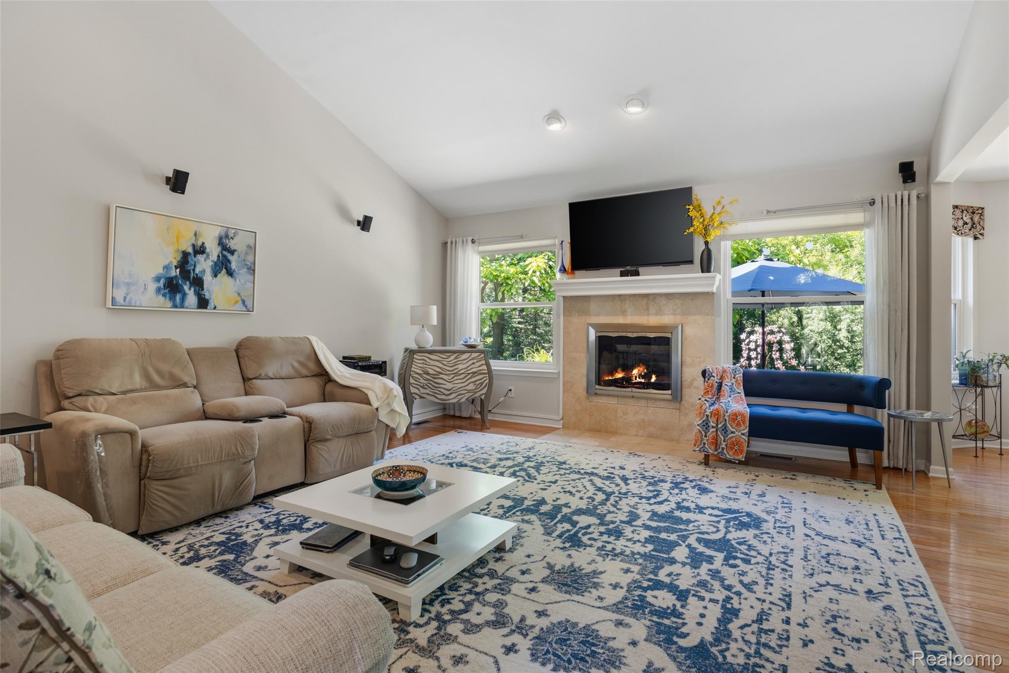 47041 Hidden River Circle N