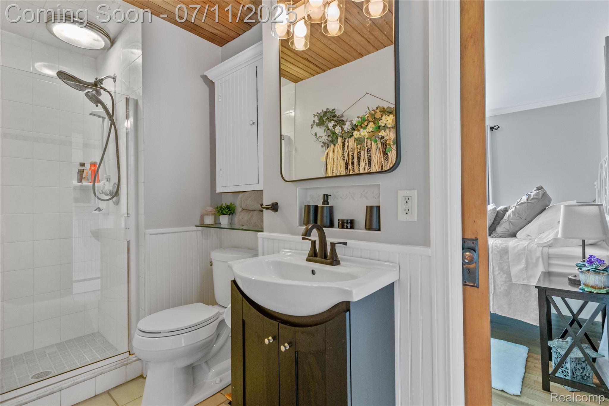 Rochester Hills City, Michigan 48306, United States, 3 Bedrooms Bedrooms, ,2 BathroomsBathrooms,Residential,Active,164945