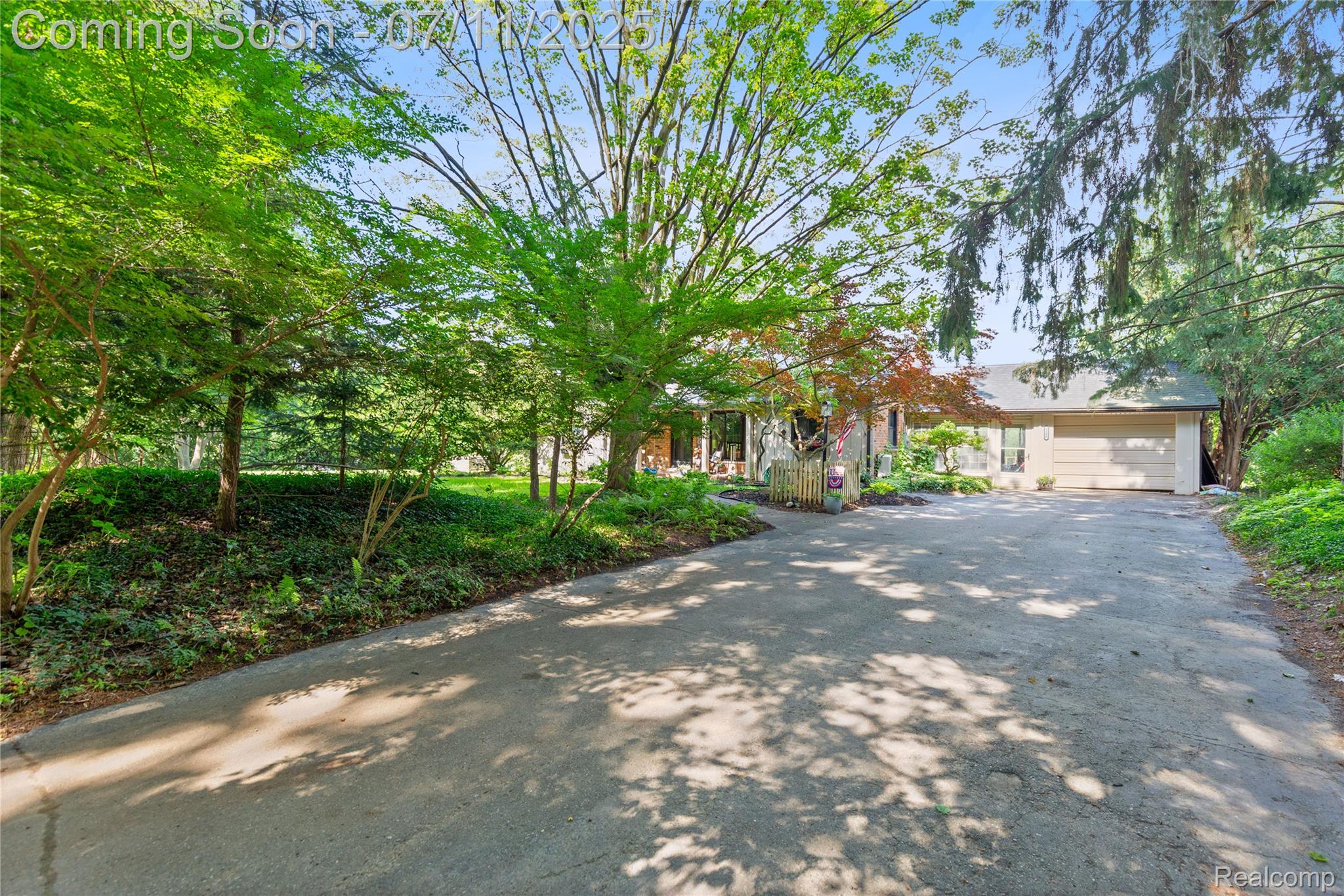 Rochester Hills City, Michigan 48306, United States, 3 Bedrooms Bedrooms, ,2 BathroomsBathrooms,Residential,Active,164945