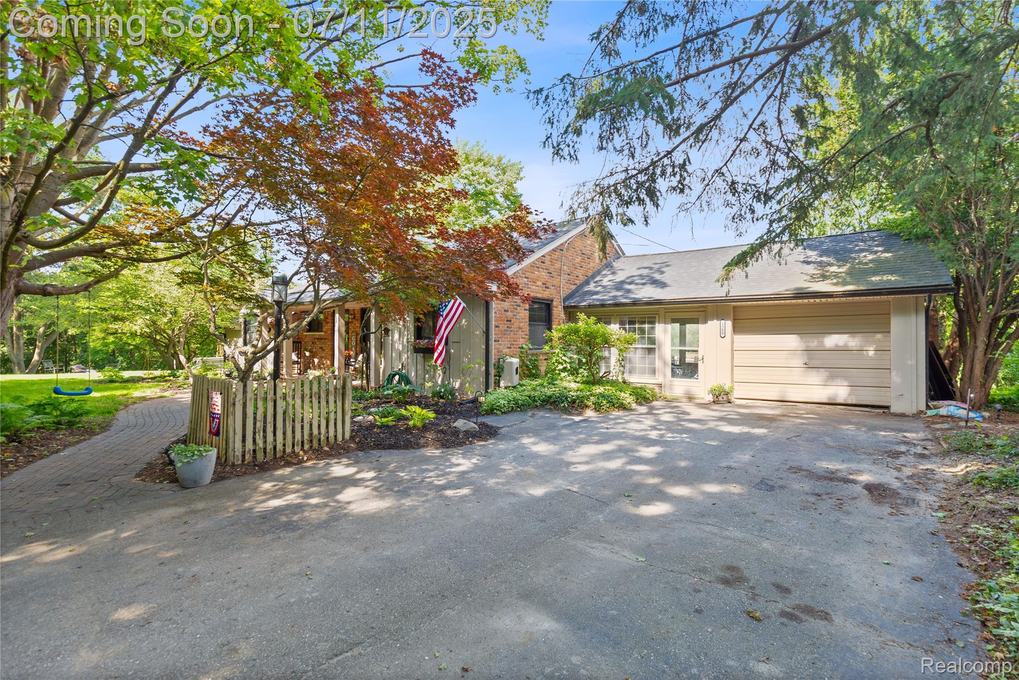 Rochester Hills City, Michigan 48306, United States, 3 Bedrooms Bedrooms, ,2 BathroomsBathrooms,Residential,Active,164945