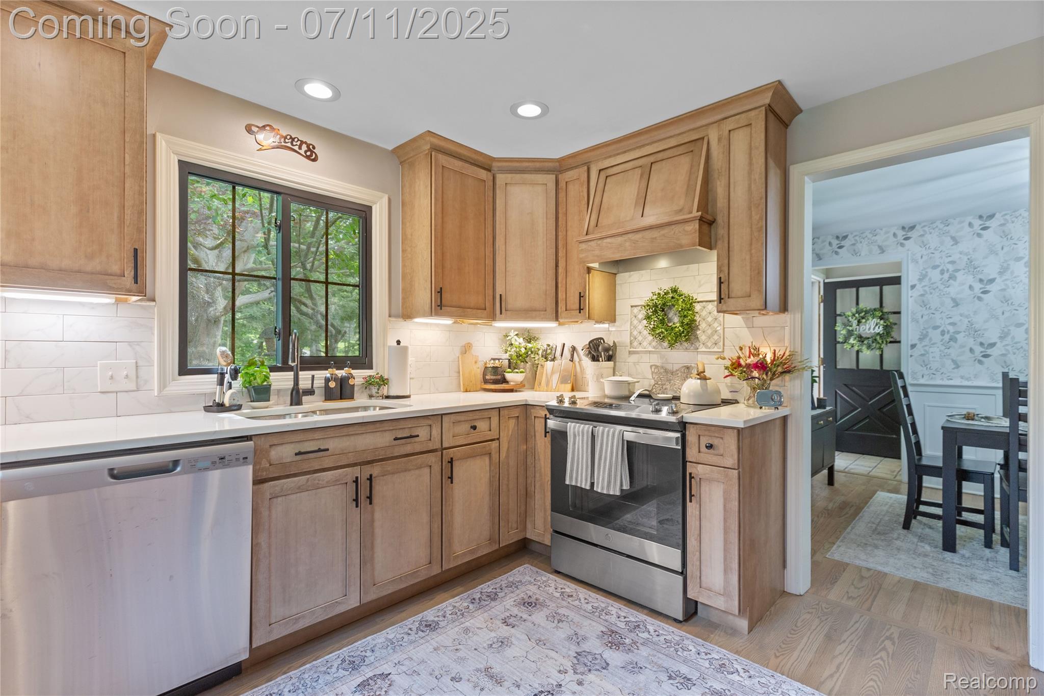 Rochester Hills City, Michigan 48306, United States, 3 Bedrooms Bedrooms, ,2 BathroomsBathrooms,Residential,Active,164945