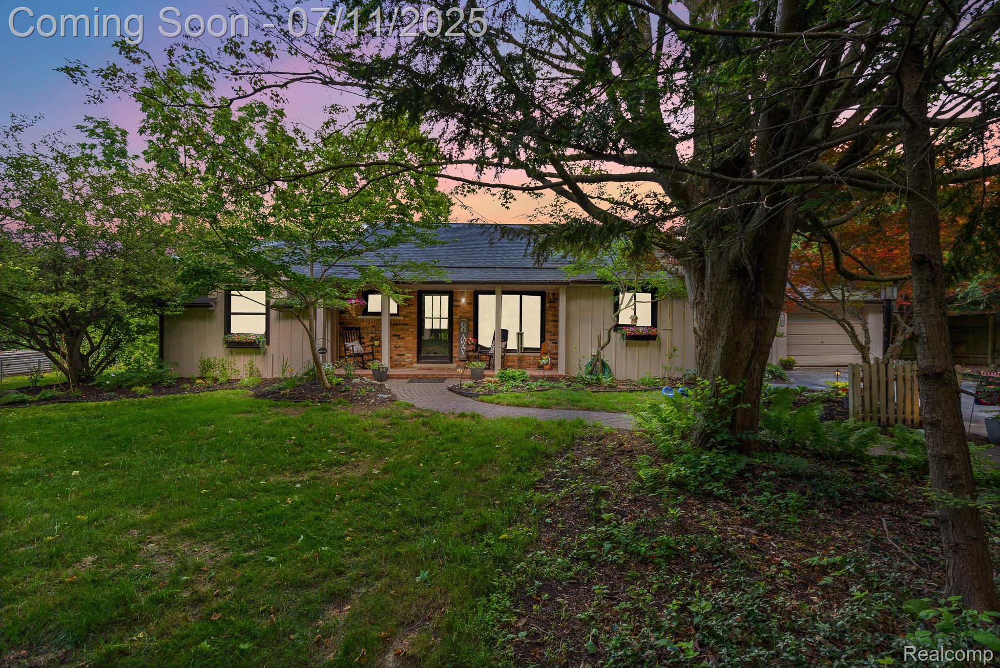 Rochester Hills City, Michigan 48306, United States, 3 Bedrooms Bedrooms, ,2 BathroomsBathrooms,Residential,Active,164945