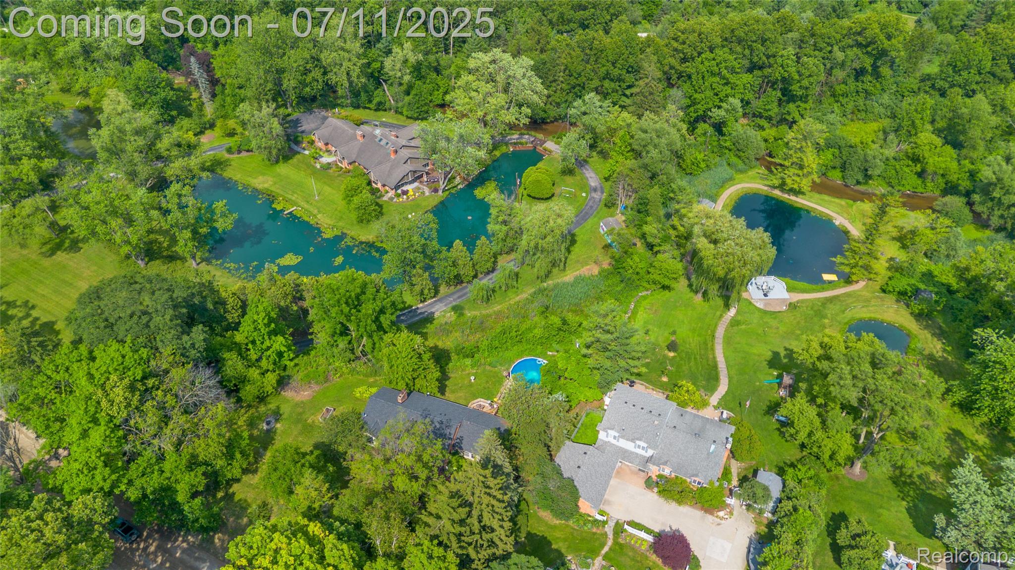 Rochester Hills City, Michigan 48306, United States, 3 Bedrooms Bedrooms, ,2 BathroomsBathrooms,Residential,Active,164945