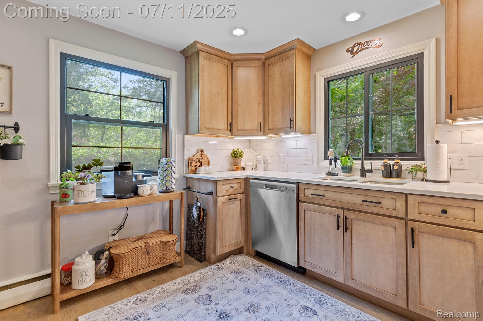 Rochester Hills City, Michigan 48306, United States, 3 Bedrooms Bedrooms, ,2 BathroomsBathrooms,Residential,Active,164945