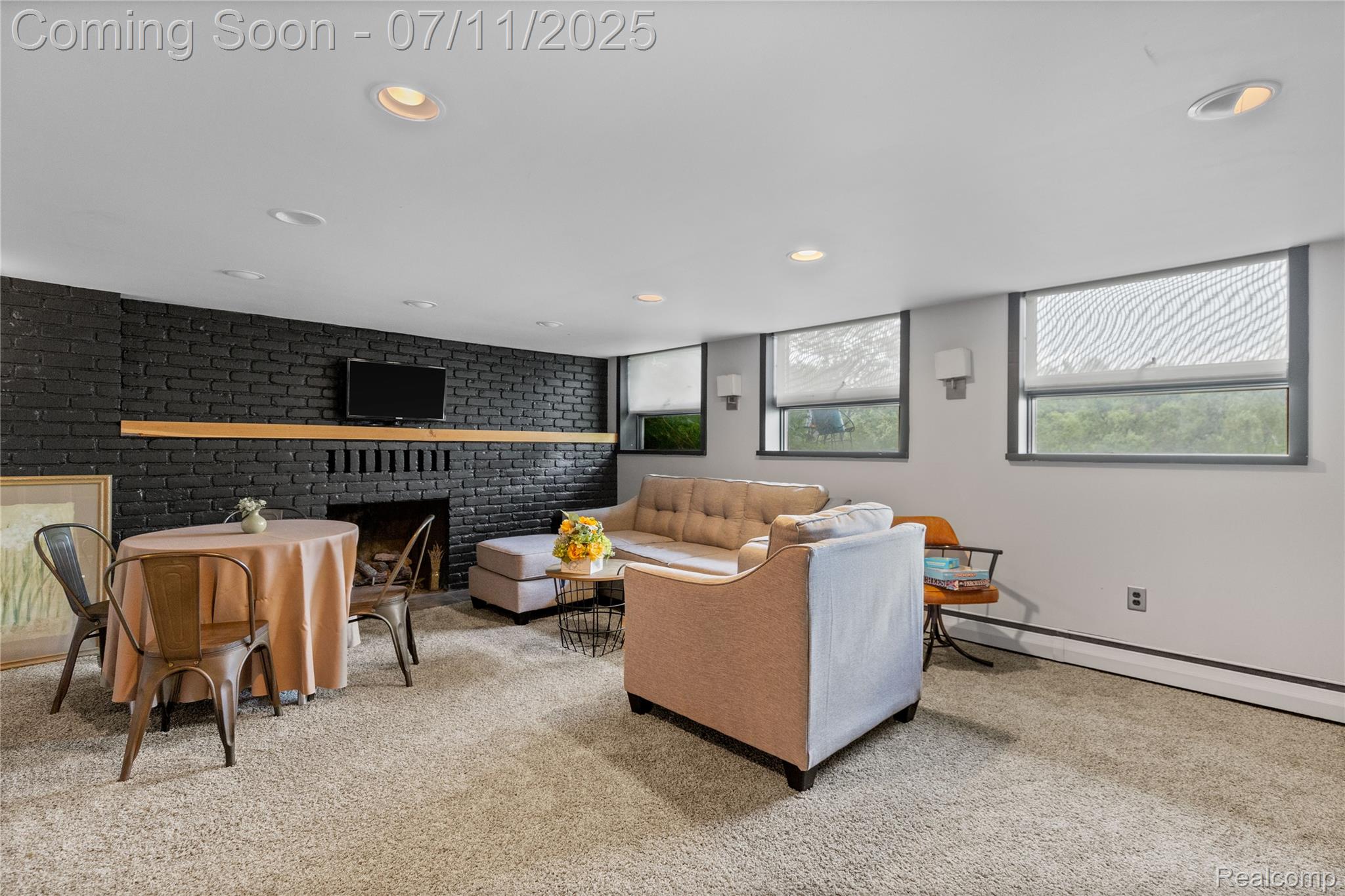 Rochester Hills City, Michigan 48306, United States, 3 Bedrooms Bedrooms, ,2 BathroomsBathrooms,Residential,Active,164945