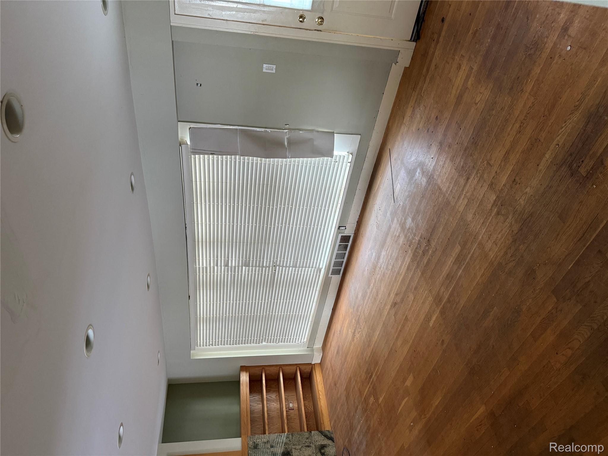 29863 Fall River Road