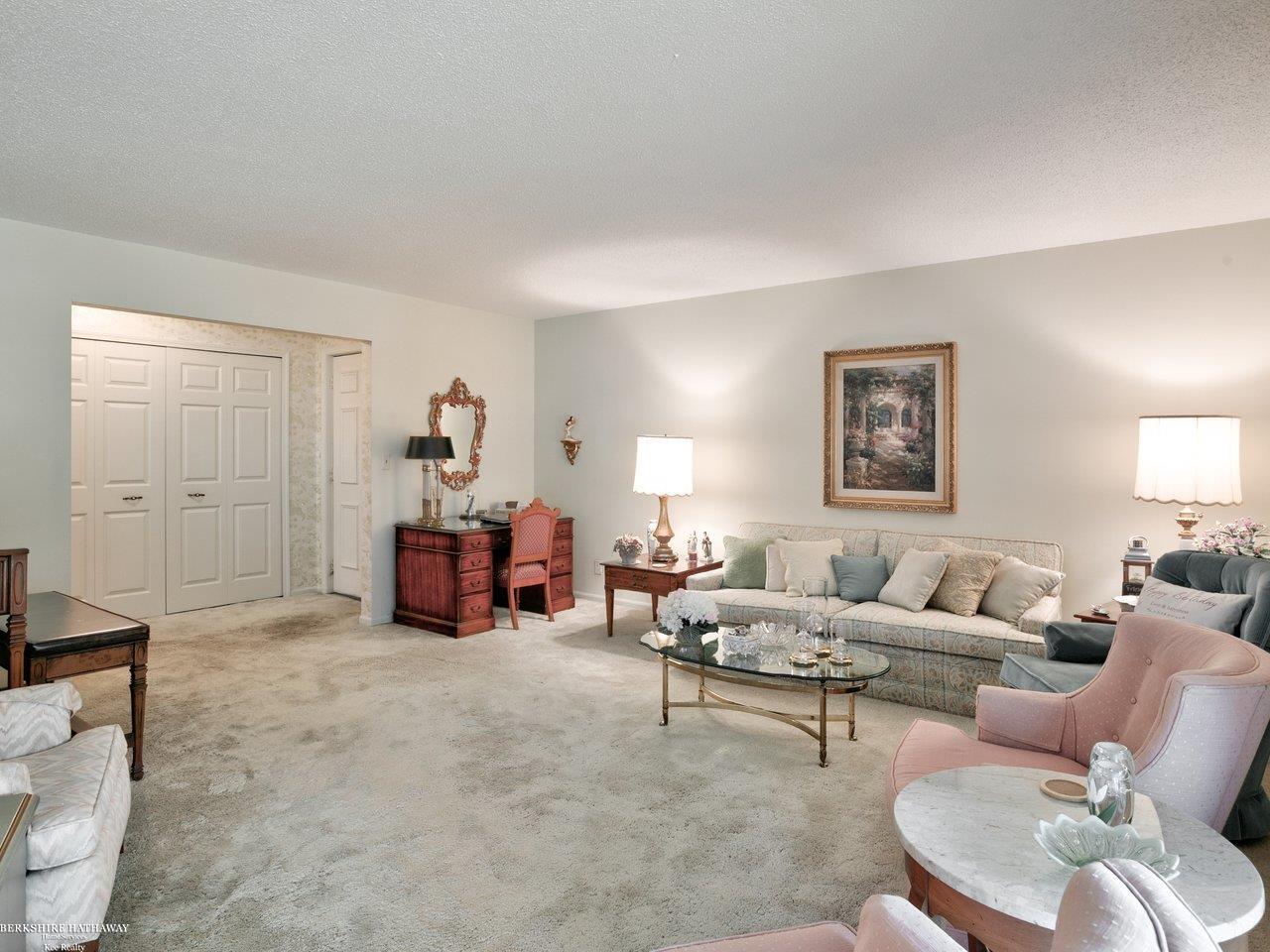 4016 FAIRWAY Drive