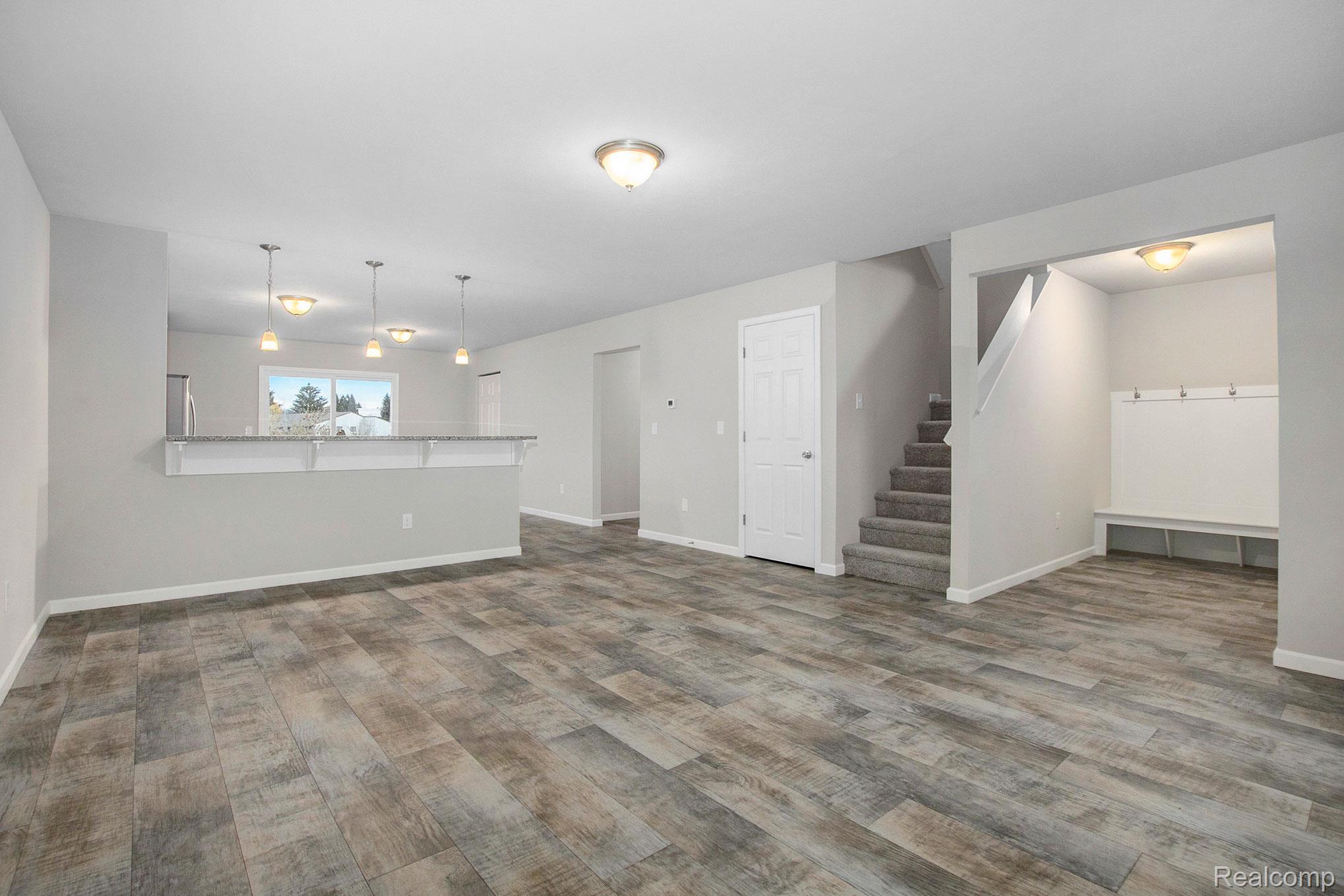 745 Lone Oak Way