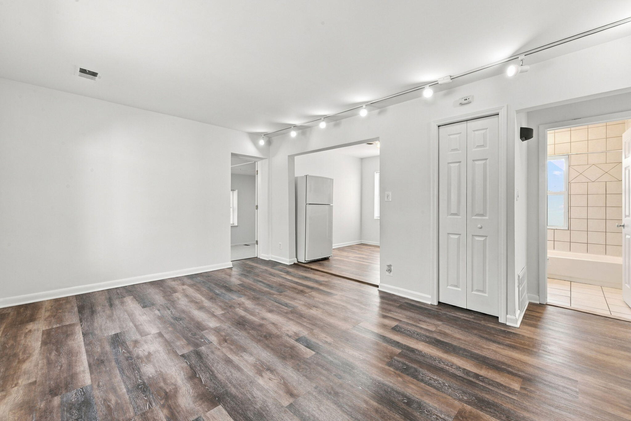 118 Dekalb Street
