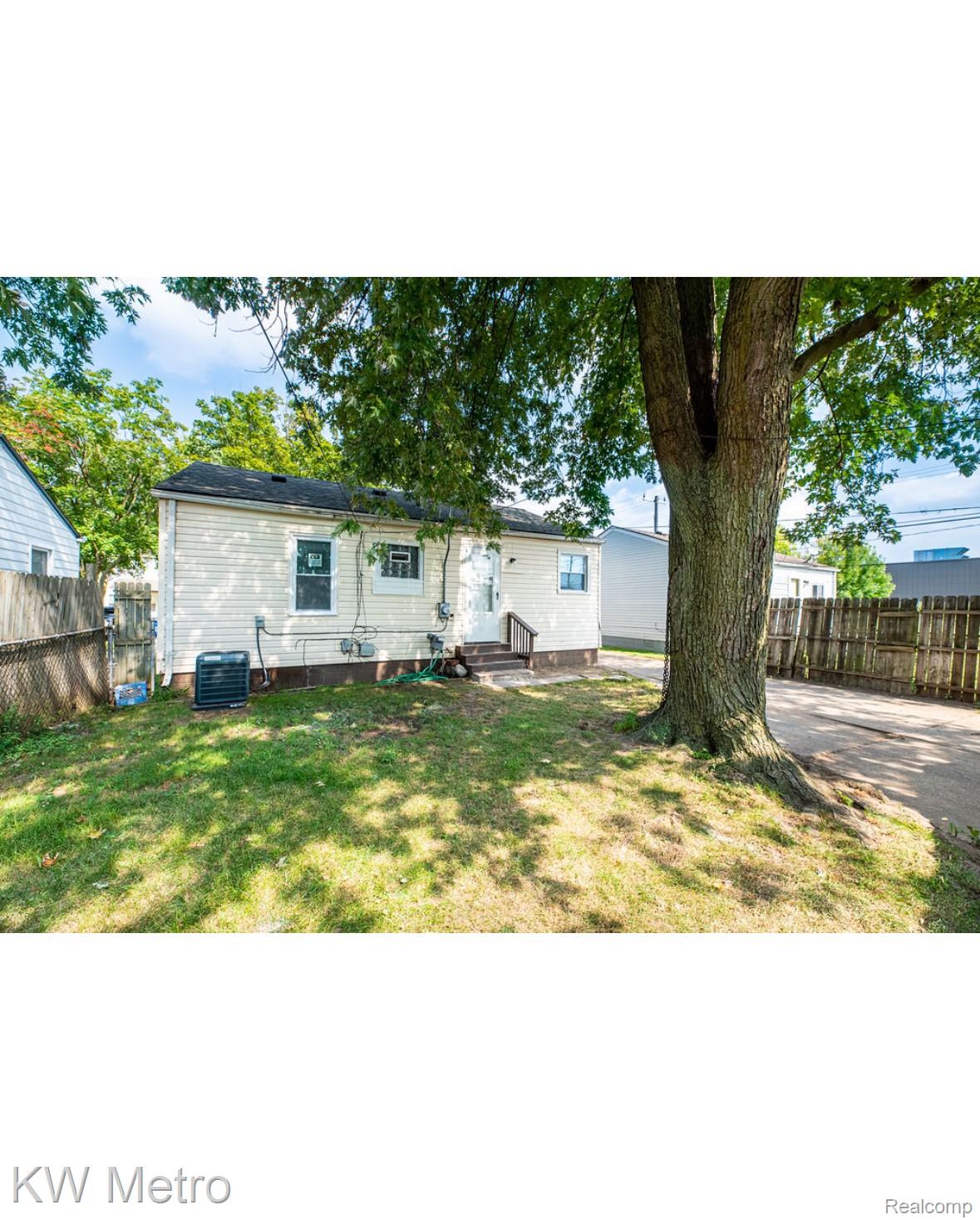 11330 Chalmers Avenue