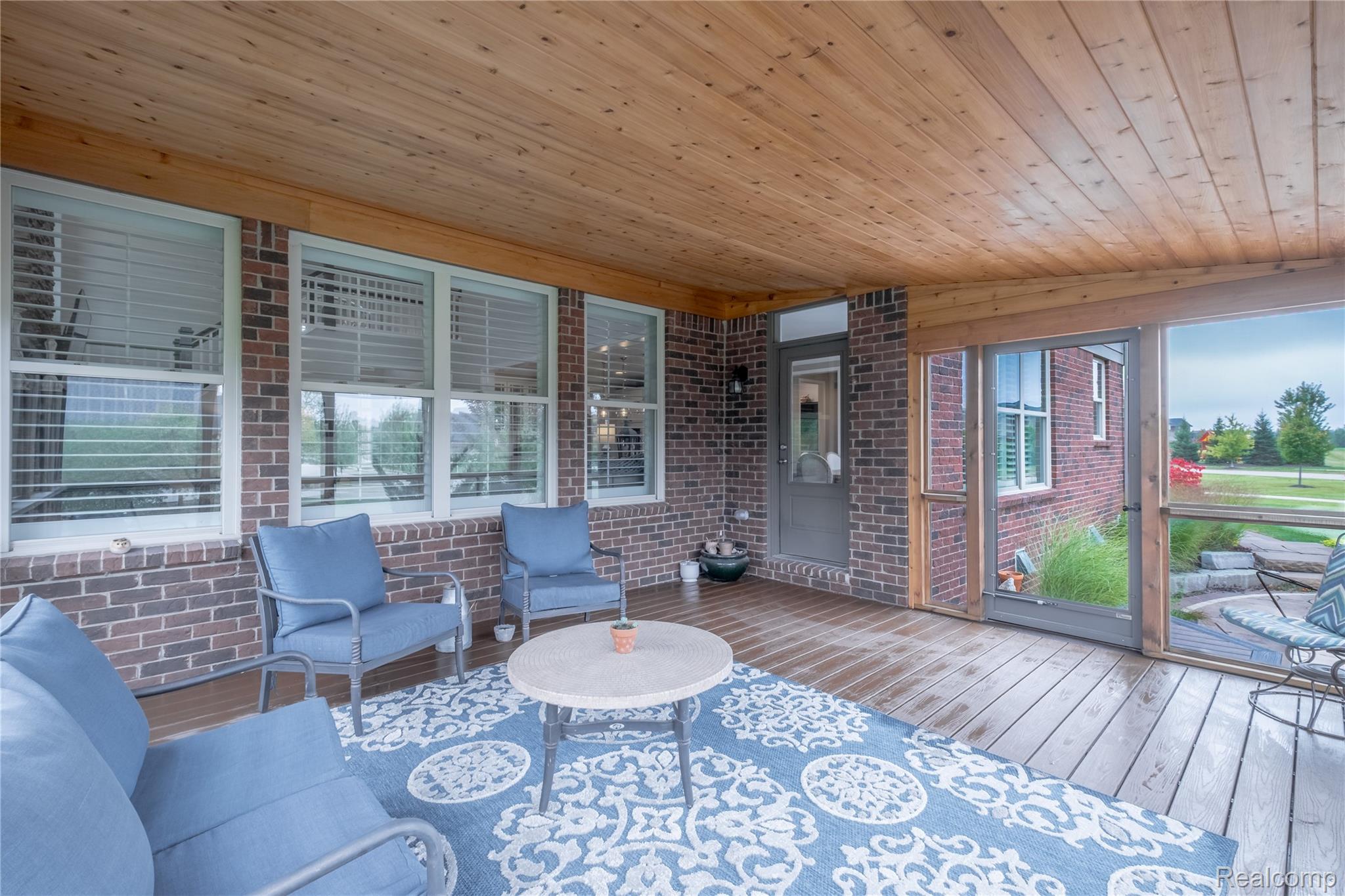 Northville City, Michigan 48167, United States, 4 Bedrooms Bedrooms, ,4 BathroomsBathrooms,Residential,Pending,217043