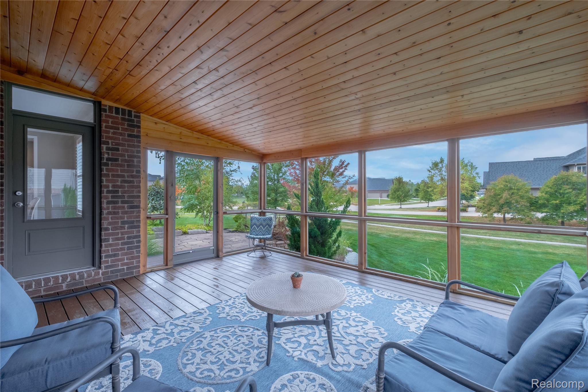 Northville City, Michigan 48167, United States, 4 Bedrooms Bedrooms, ,4 BathroomsBathrooms,Residential,Pending,217043