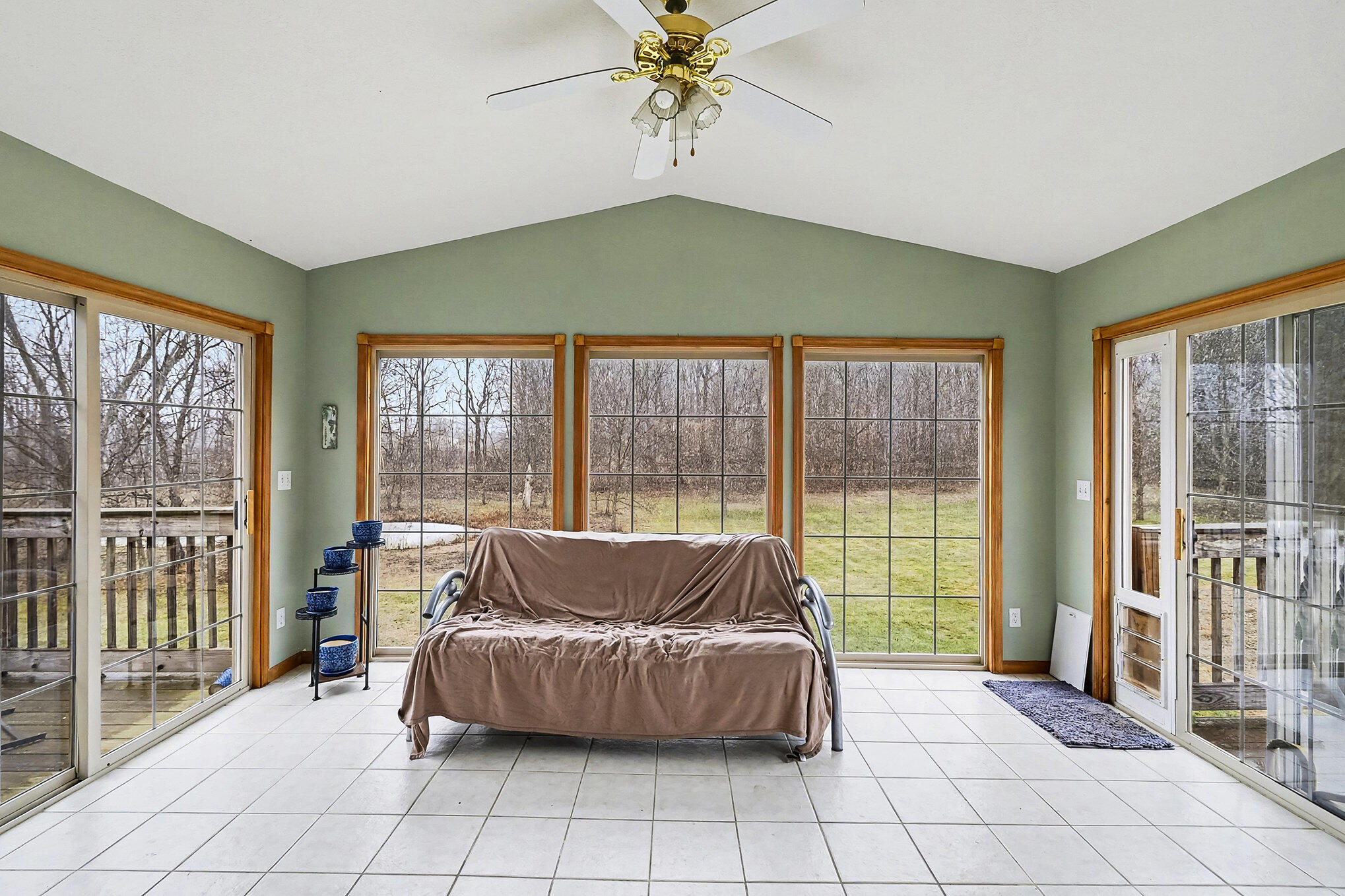 5186 Windsor Highway