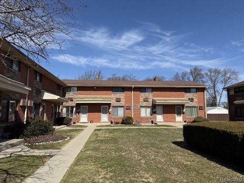 29264 Tessmer Court Madison Heights City MI 48071