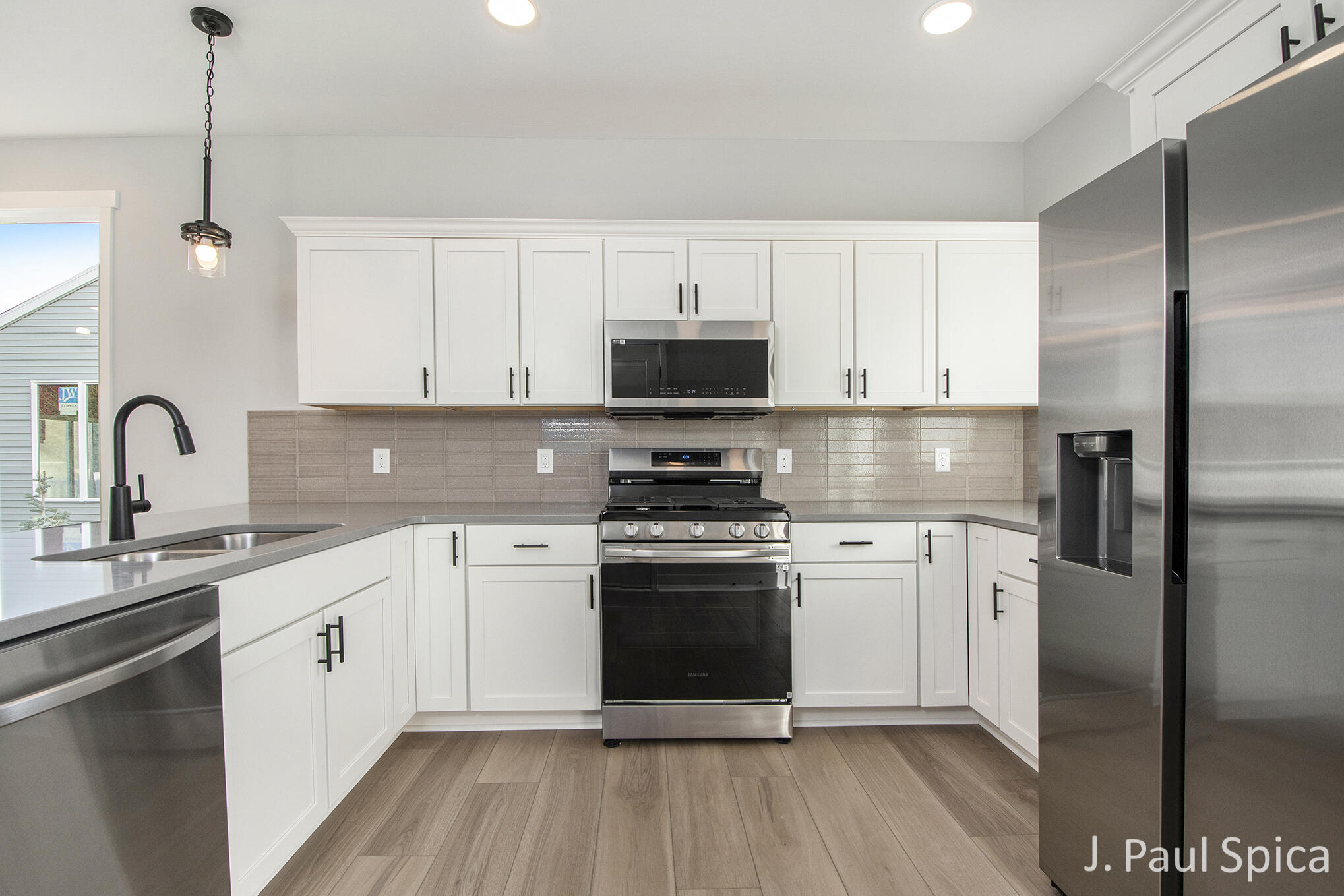 1215 Madera Court SW