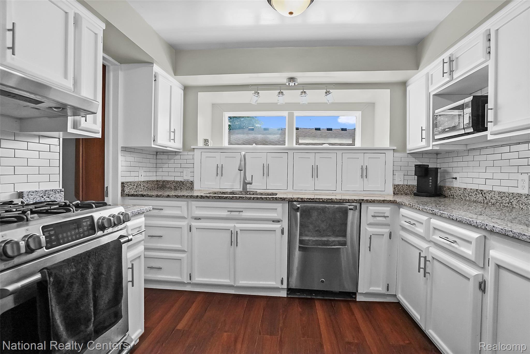 23030 Edgewater Street