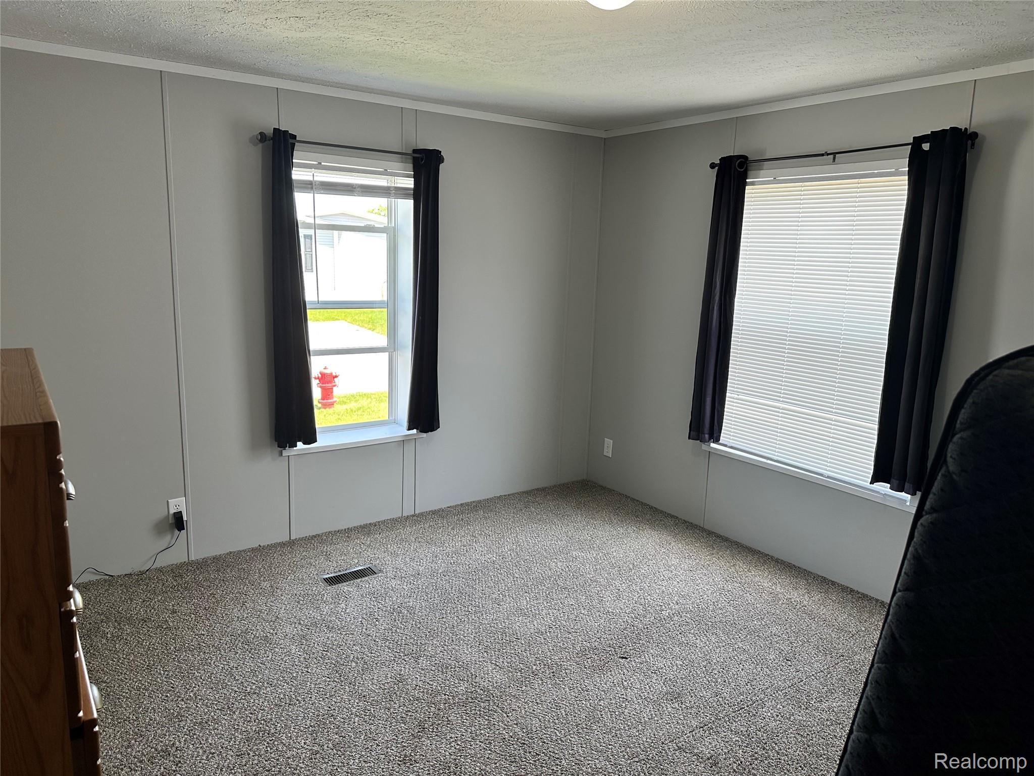 16678 Lakewood Drive