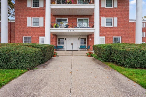Tiny photo for 1249 Lakeshore Drive #328, Muskegon City, MI 49441 (MLS # 71026055791)