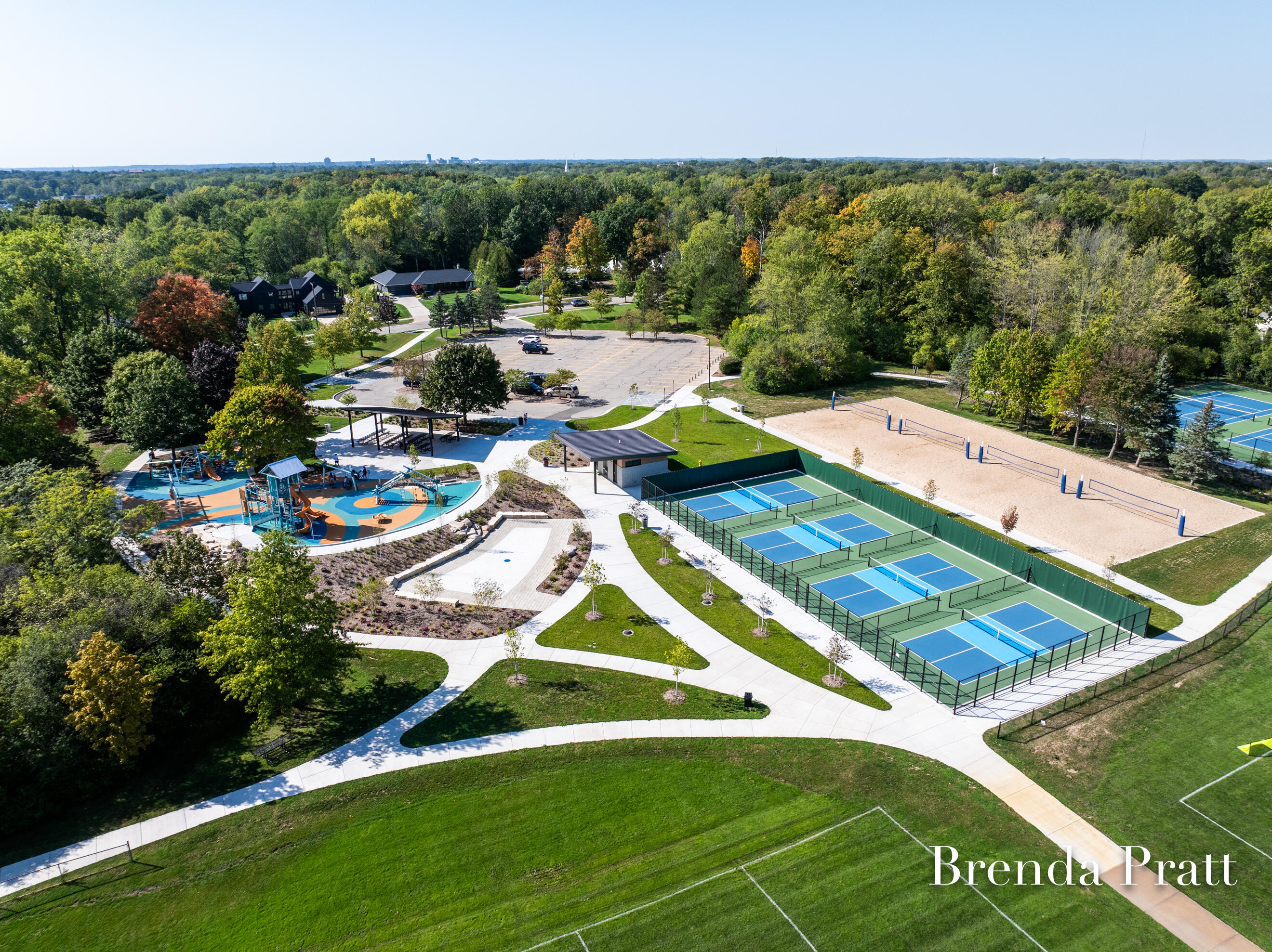 2909 Pioneer Club Road SE