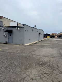 24070 W 10 MILE Road