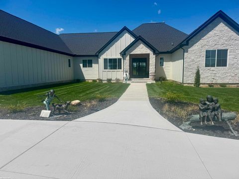 Photo of 65855 Mound Road, Washington Township, MI 48095 (MLS # 58050209316)
