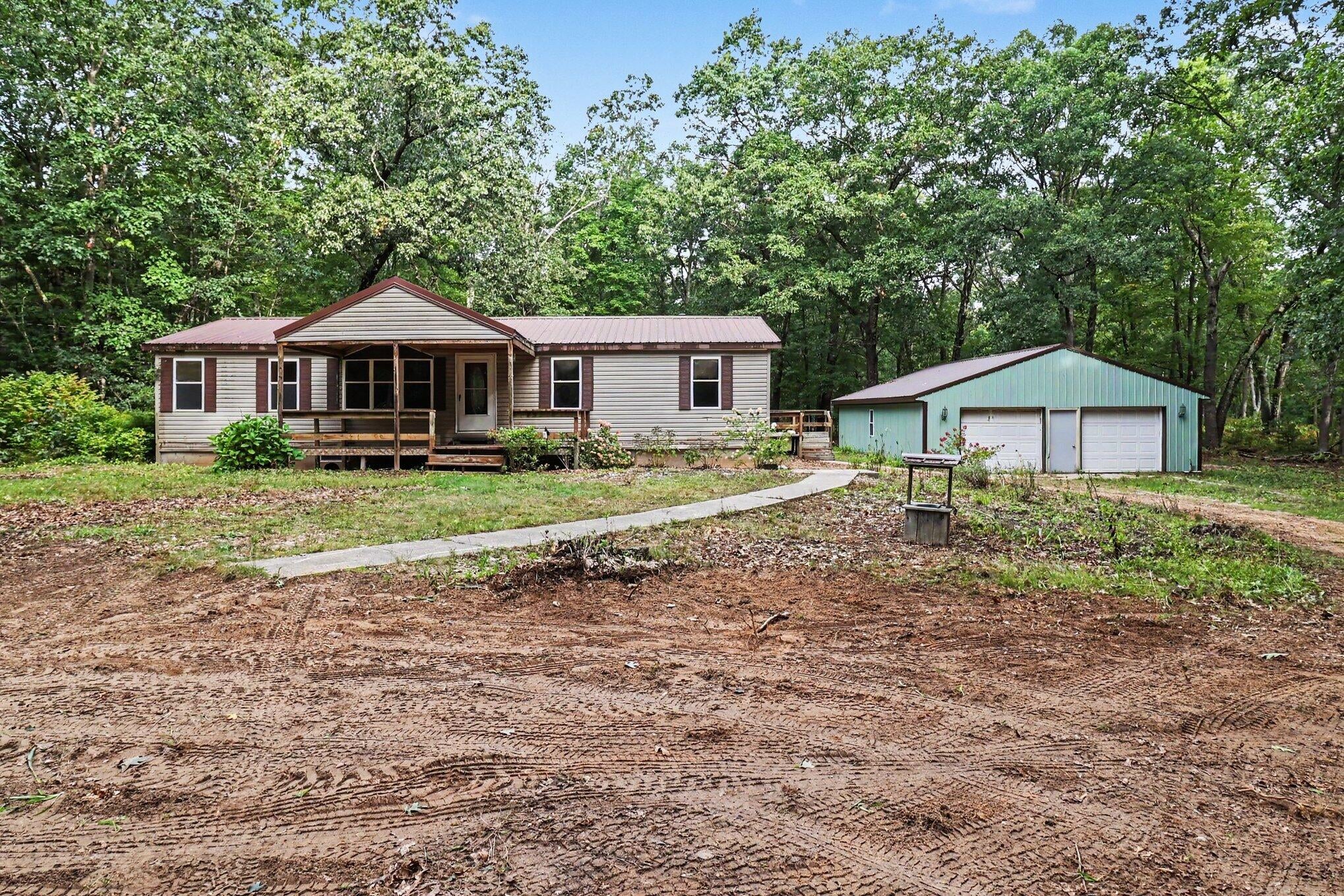 395 N Campbell Road