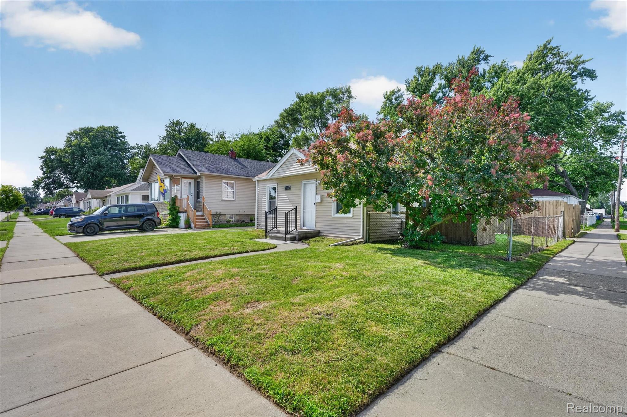 304 W Kalama Avenue