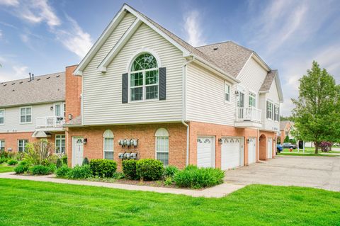 760 OLDE ENGLISH Circle Howell Township MI 48855