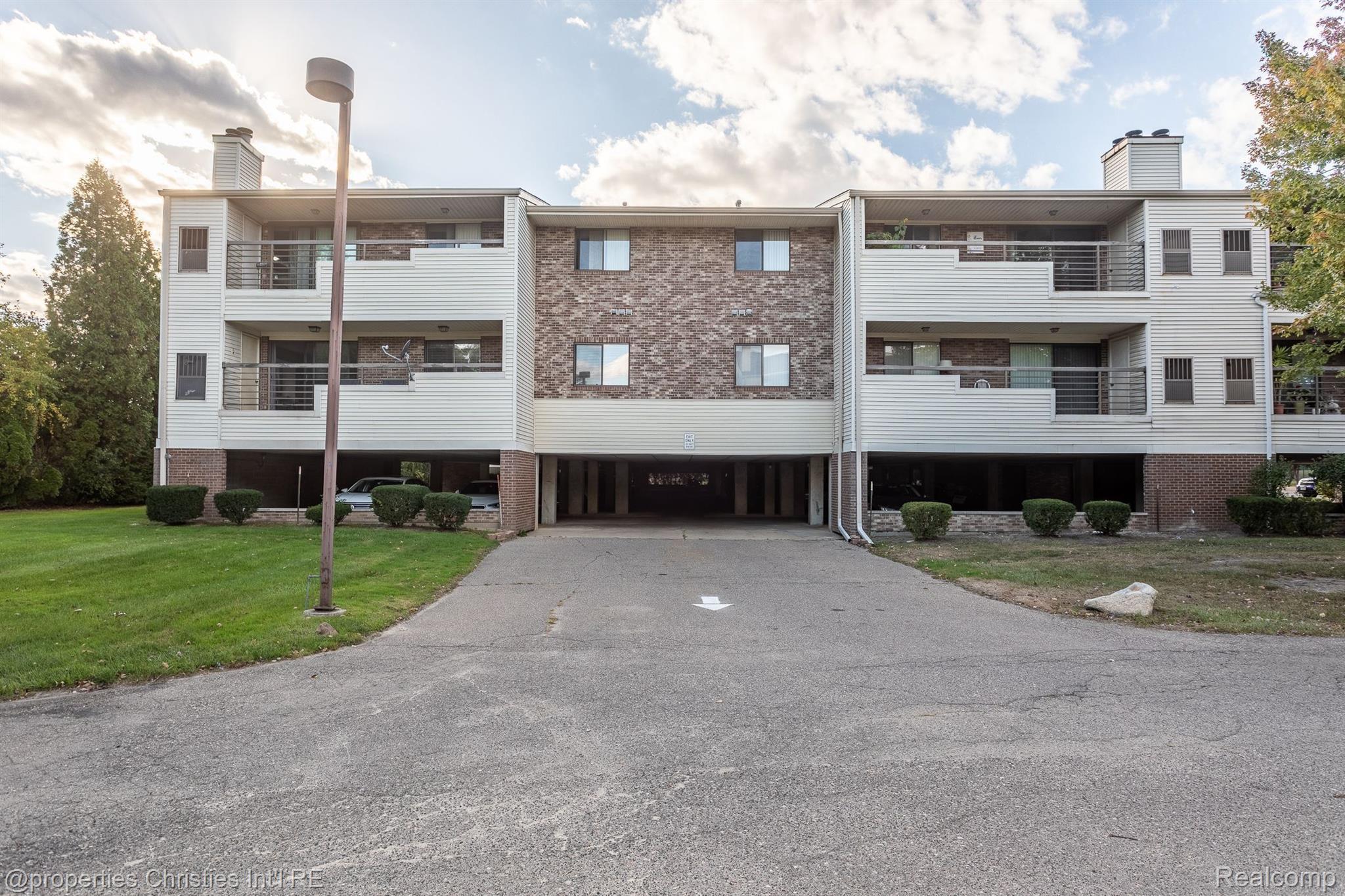 30414 ORCHARD LAKE Road 13