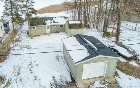 1998 Lakeview Drive Oregon Township MI 48446