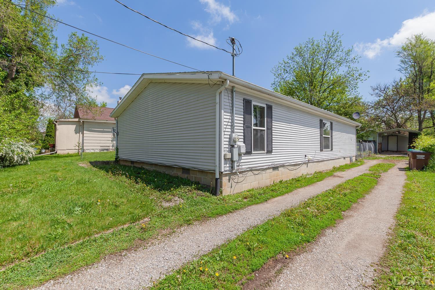 943 Howell Avenue