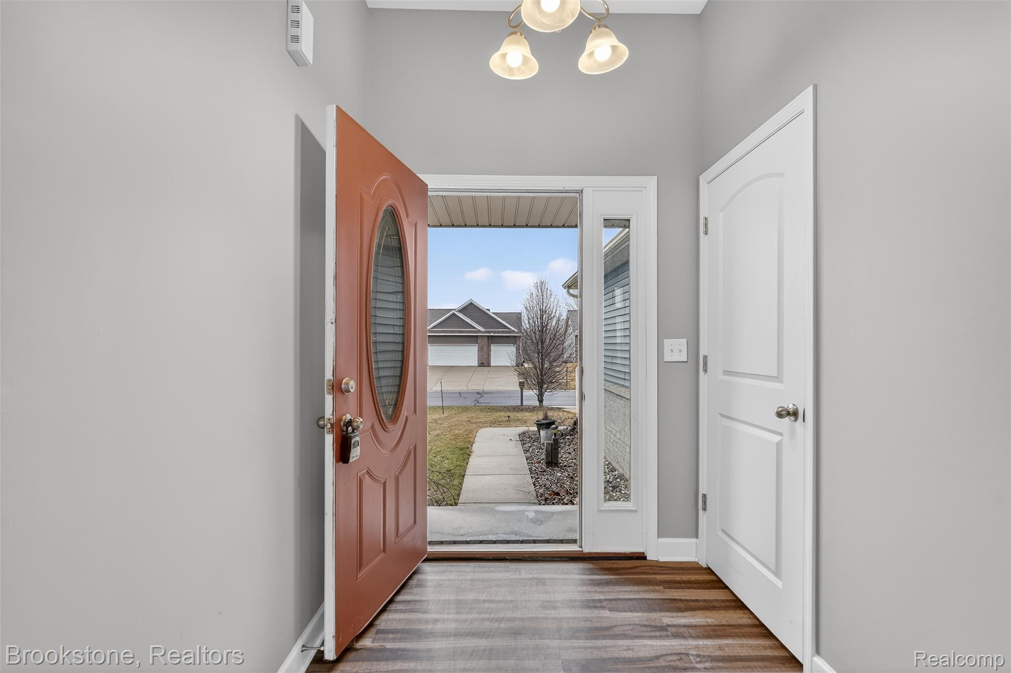 9477 Hickory Hollow Court