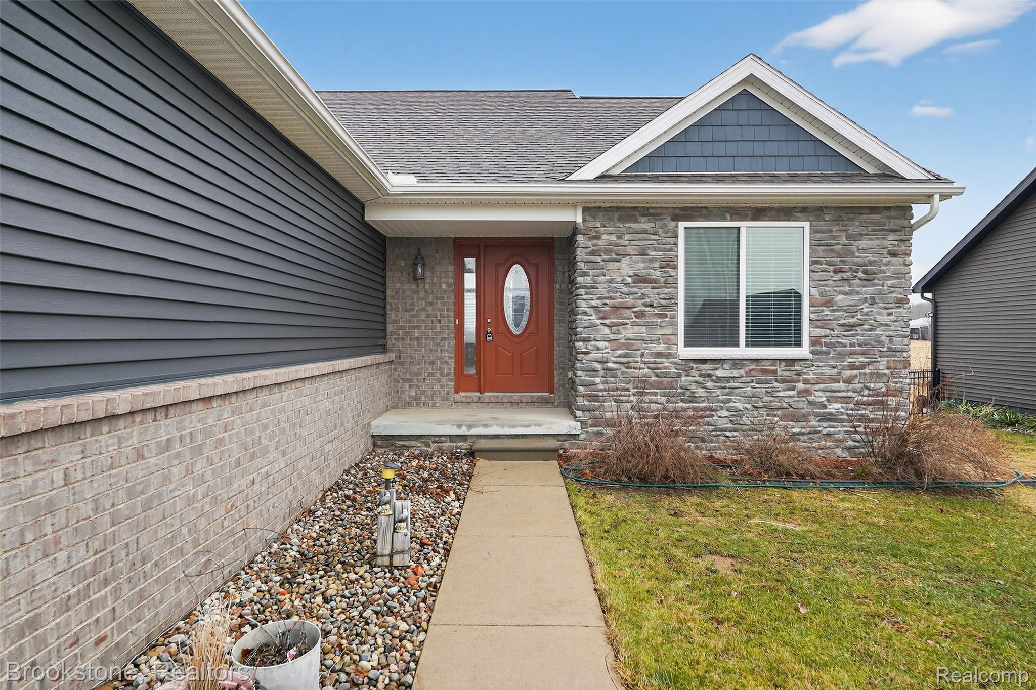 9477 Hickory Hollow Court