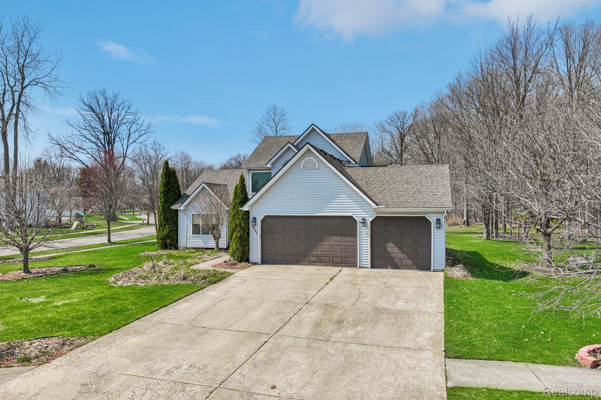 2651 Cherokee Hills Circle