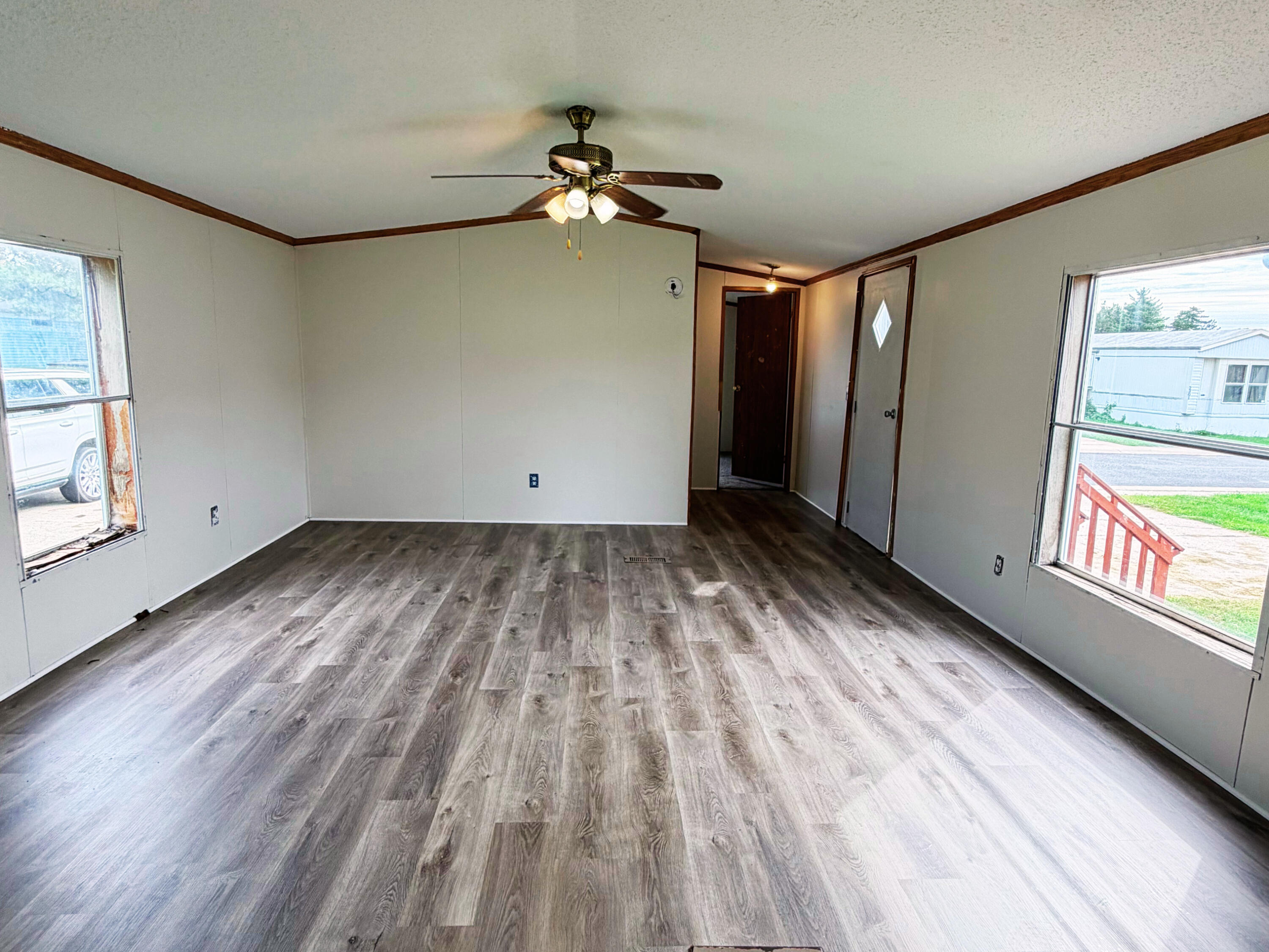 2290 Drive In Lane