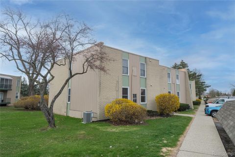 33241 Fargo Street 67 Livonia City MI 48152