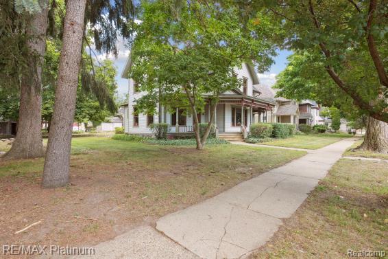 126 W Hanover Street