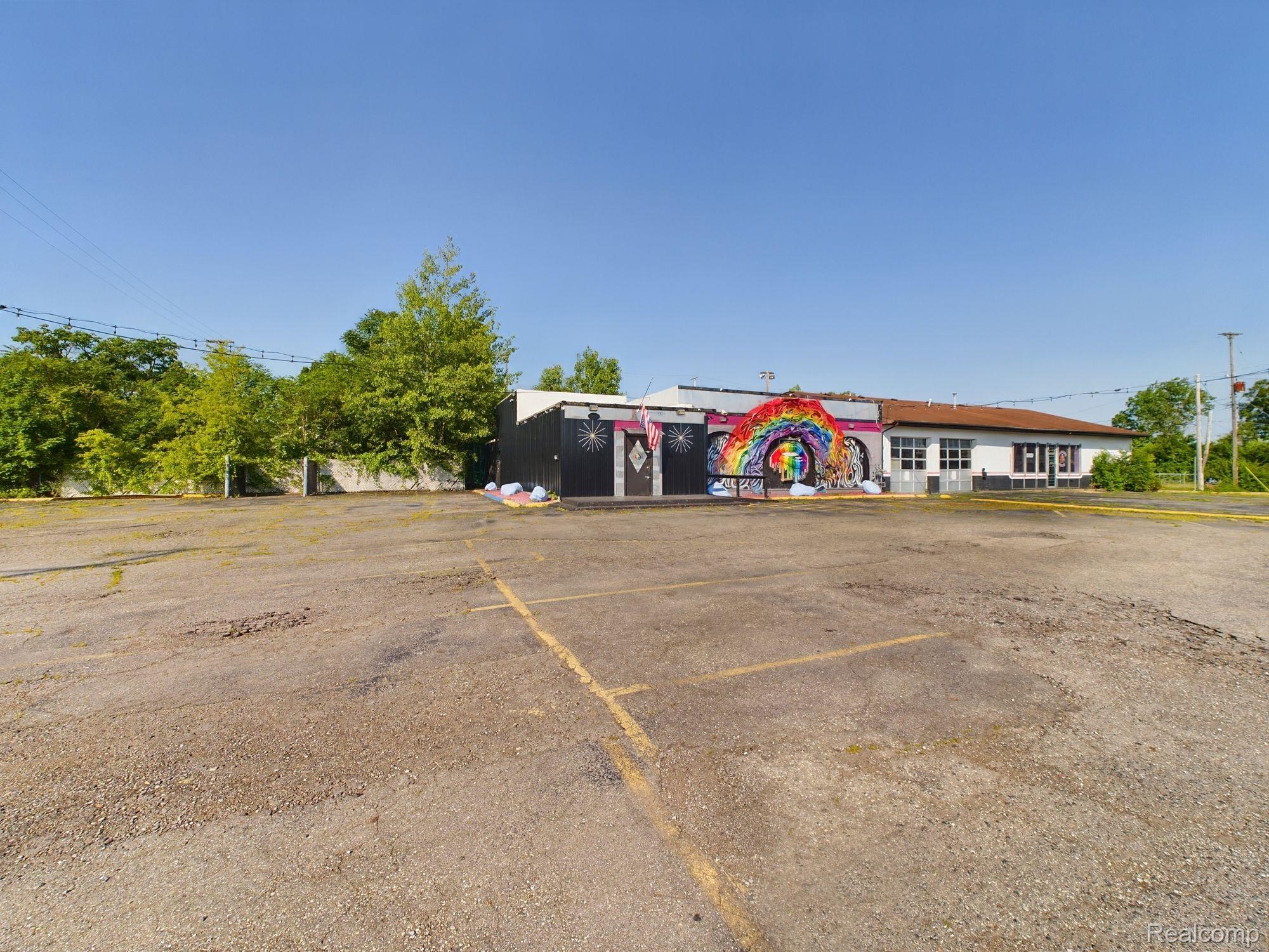 1714 S SAGINAW Street