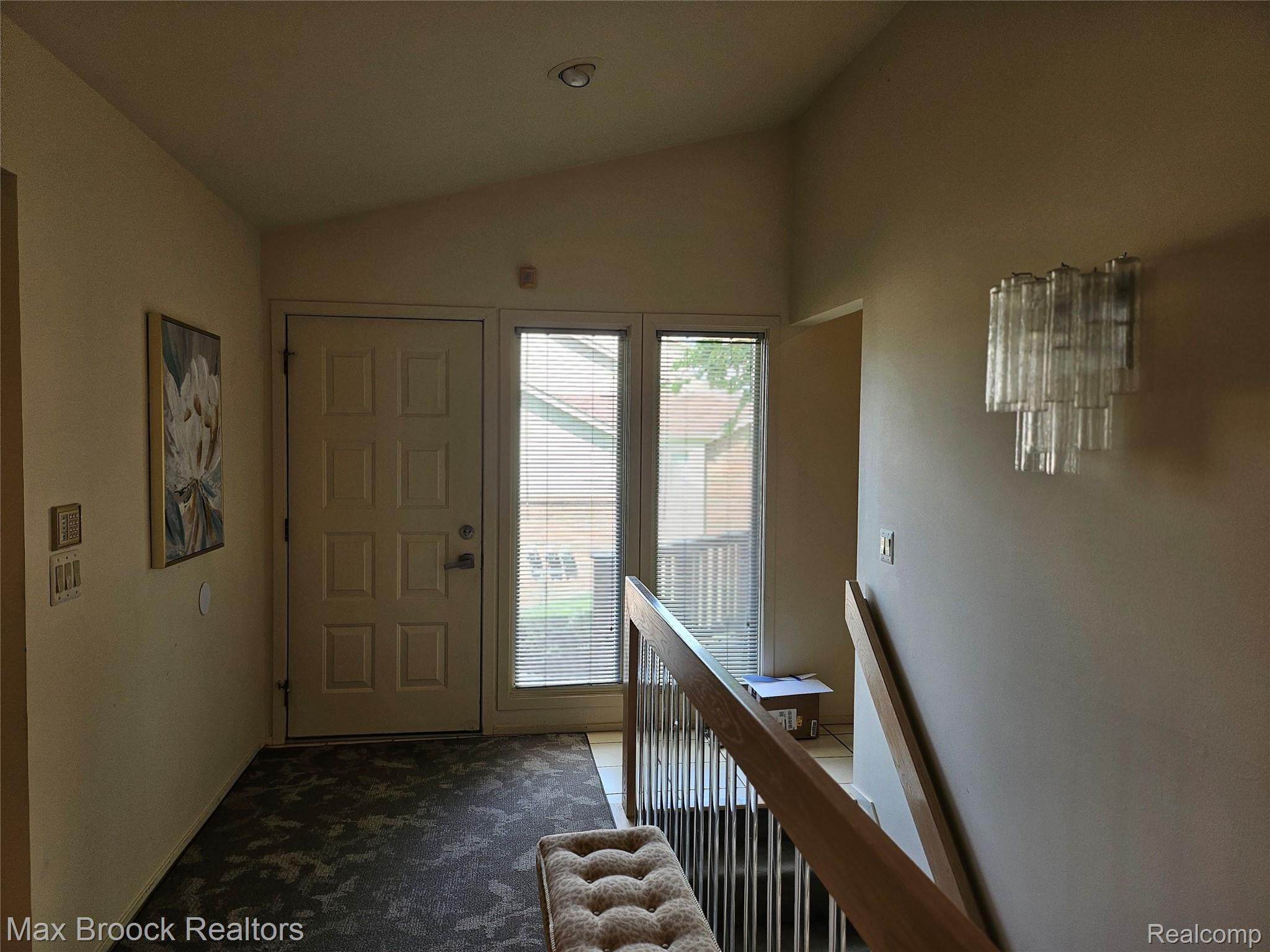 5663 Hillcrest Circle E 64