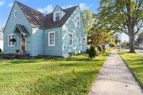 Tiny photo for 701 Myrtle Avenue, Sturgis City, MI 49091 (MLS # 68026054571)