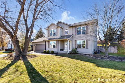 8275 Vista Royale Lane NE Cannon Township MI 49341