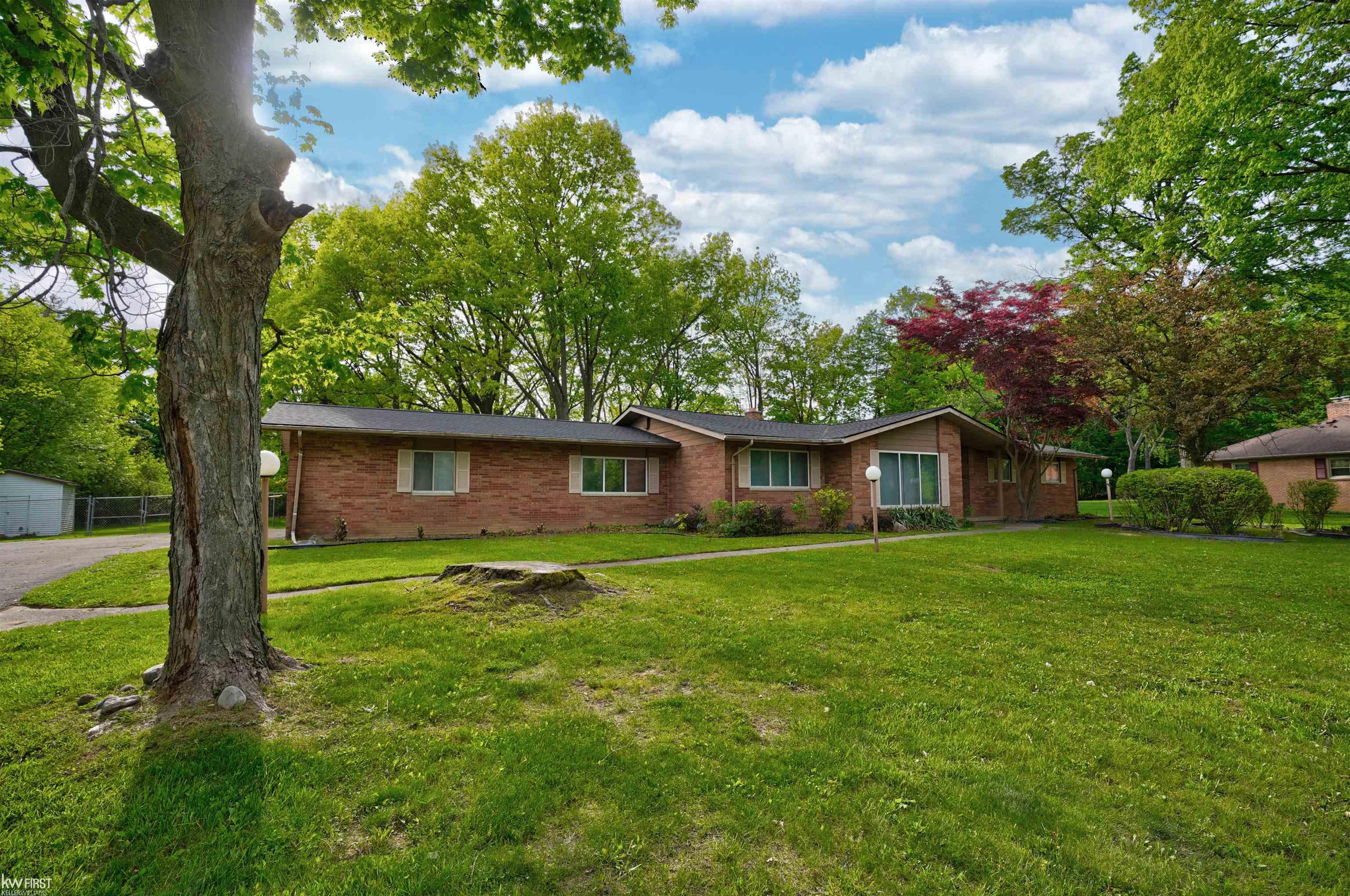 5531 Sugar Bush Lane