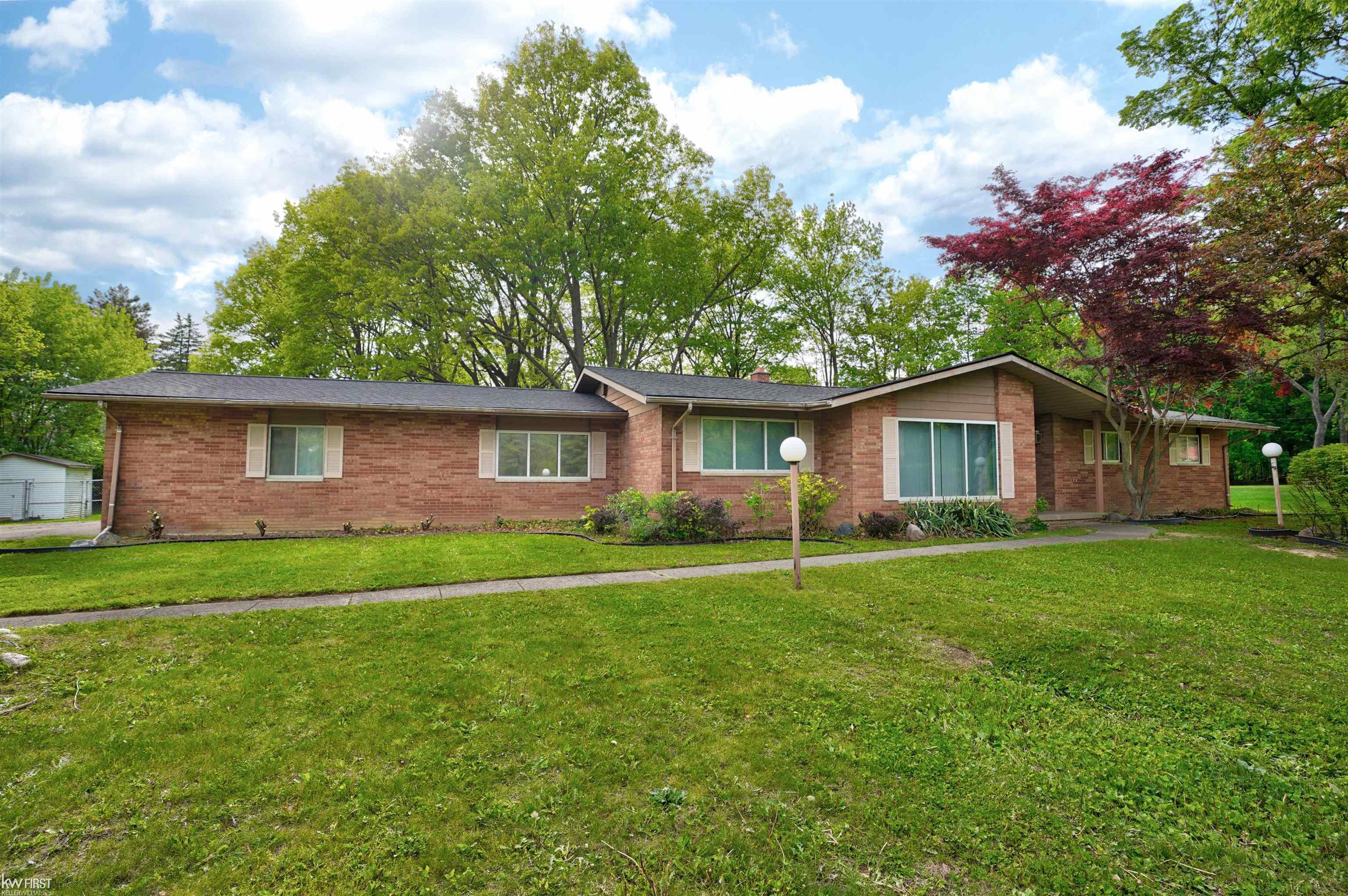 5531 Sugar Bush Lane