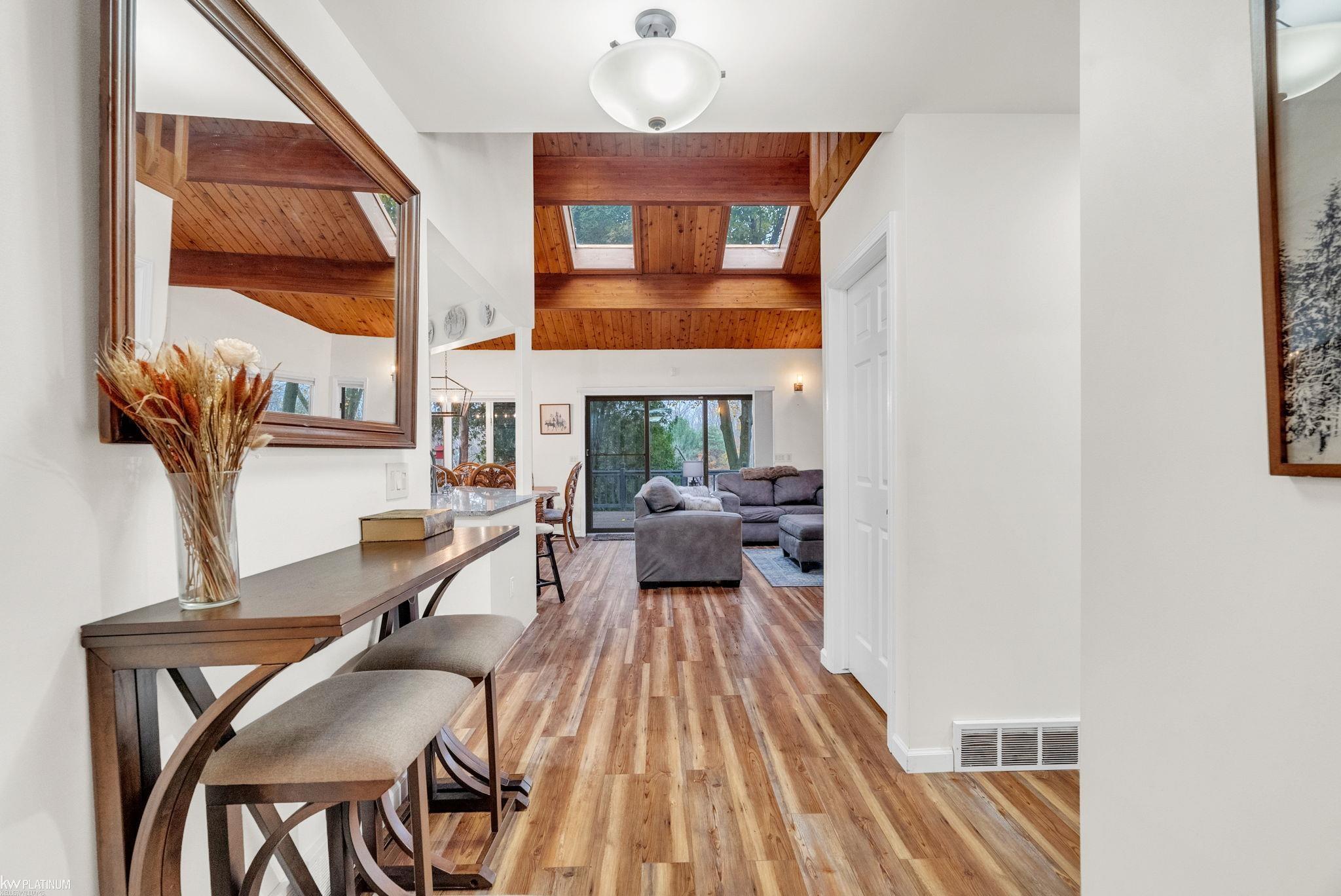 3419 Riverside Drive