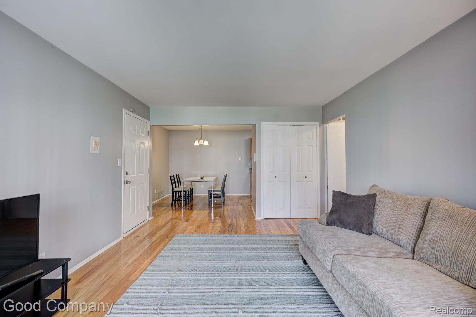 2420 Parmenter Boulevard 101